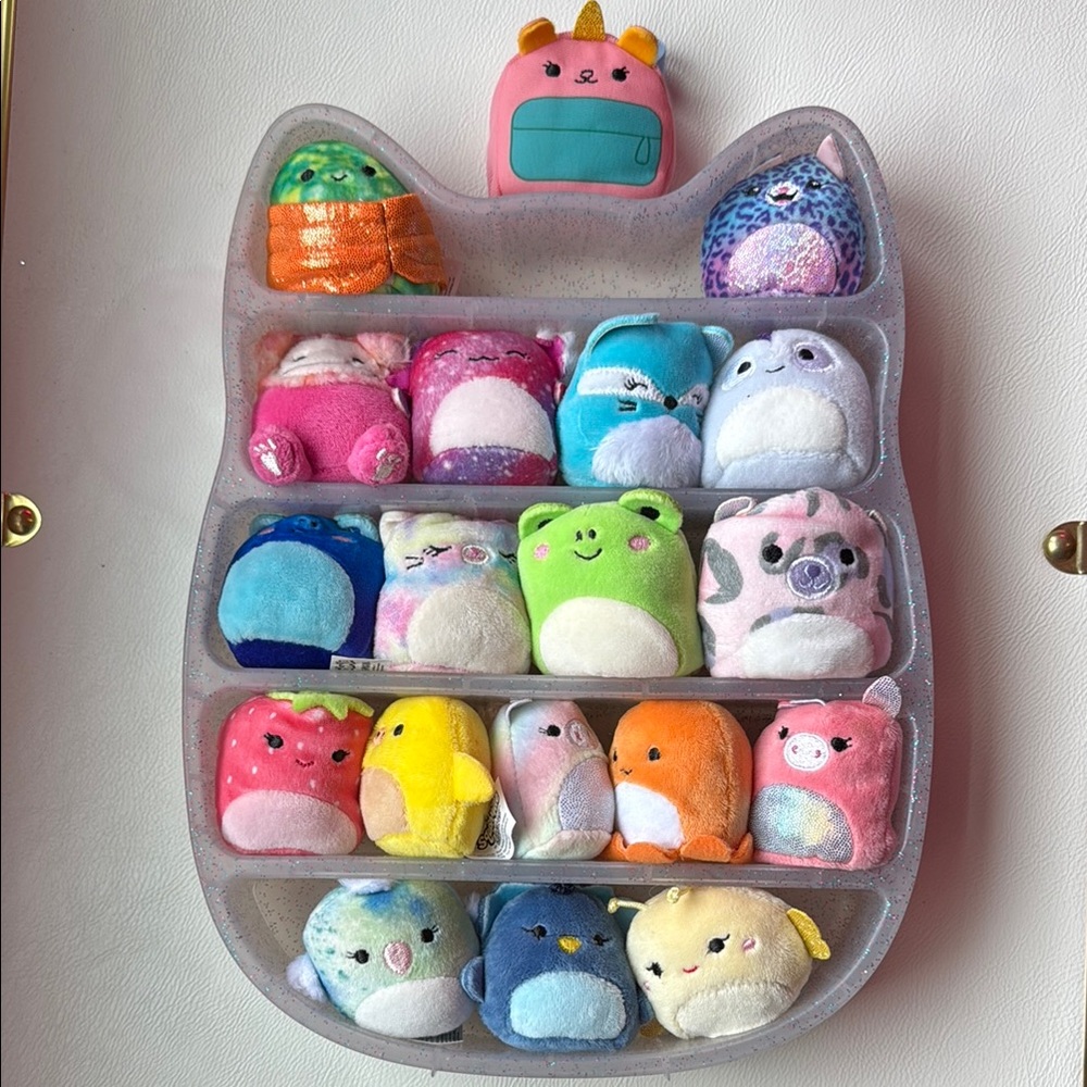 Squishville pack with display